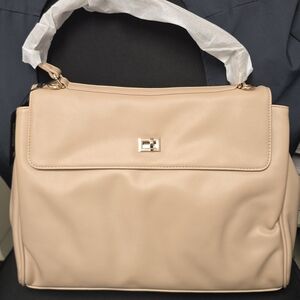 Elegant Tan Women's Messenger Handbag